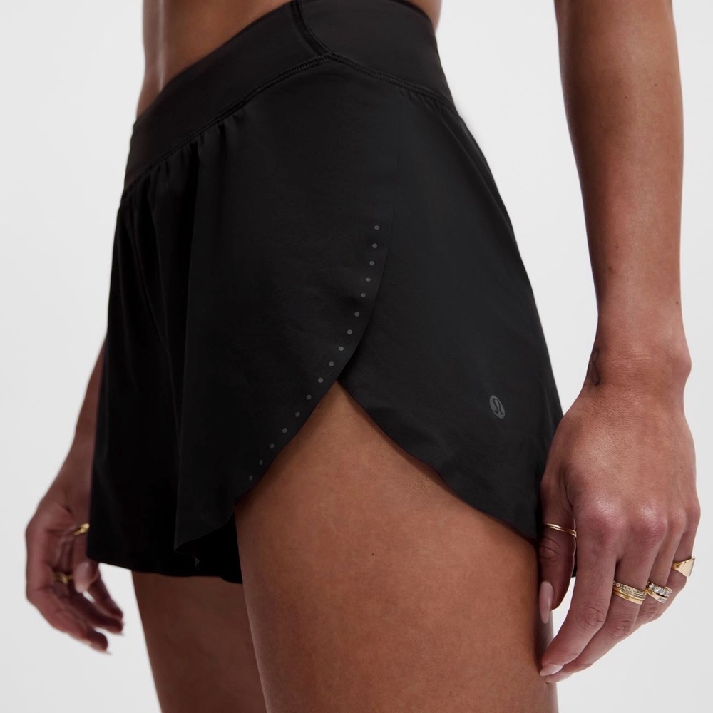 Fast and Free High-Rise Classic-Fit Split Short 3”